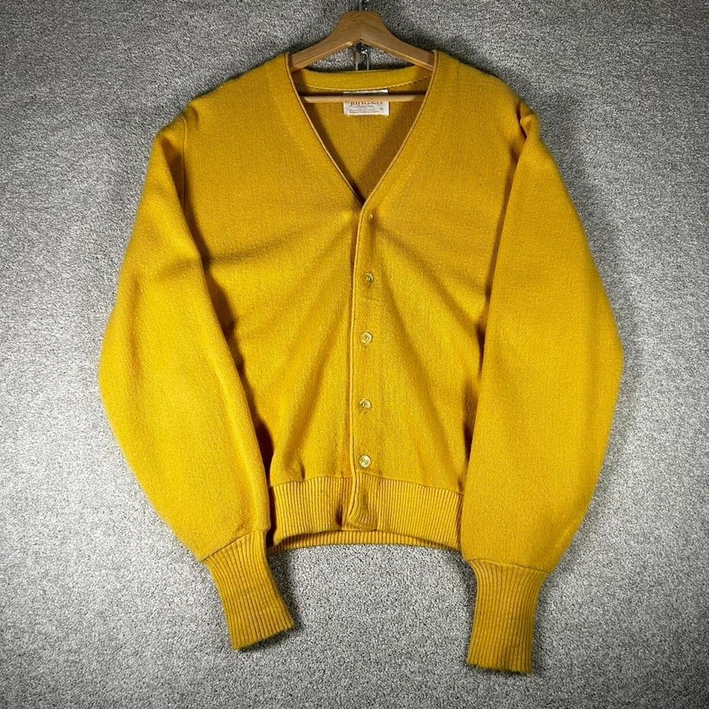 Vintage 70s Jantzen yellow wool blend knit preppy cardigan sweater Size M